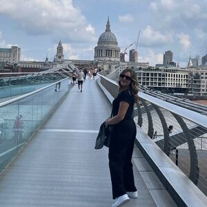 Meet your Posher, Kayla